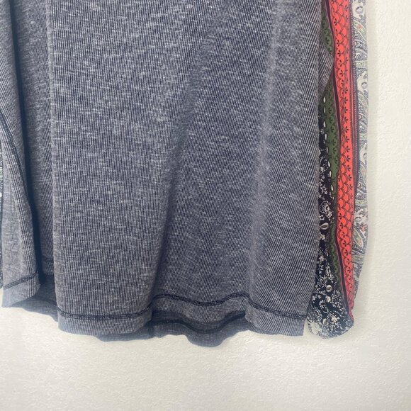 Indigo Thread Co. Top Womens XL Gray Patchwork Sleeve Ribbed Knit Boho - Picture 7 of 9